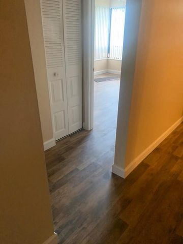 5512 N Park Rd, Fort Lauderdale, FL 33312