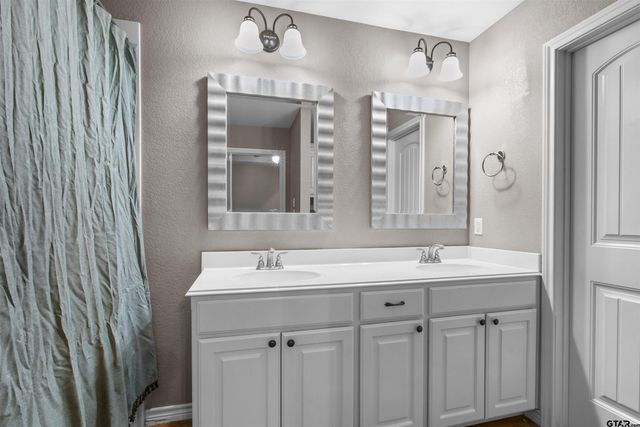 98 Hickory Rd., Bullard, TX 75757