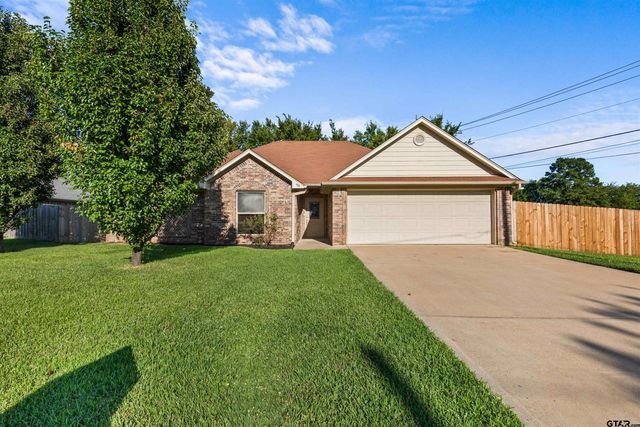 98 Hickory Rd., Bullard, TX 75757