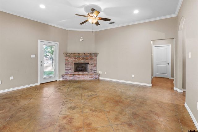 98 Hickory Rd., Bullard, TX 75757