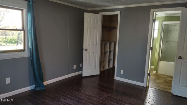 279 State Route Road, Clintwood, VA 24228