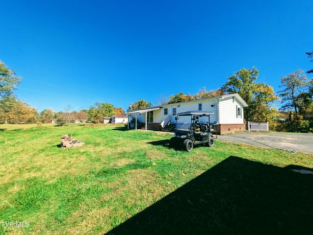 279 State Route Road, Clintwood, VA 24228