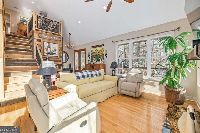 195 Skunk Hollow Road, Cleveland, GA 30528