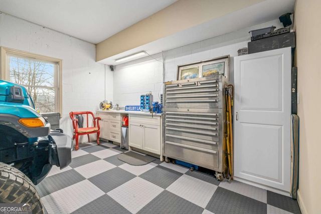 195 Skunk Hollow Road, Cleveland, GA 30528