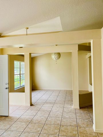 5952 NW Baynard Drive, Port St. Lucie, Port St Lucie, FL 34986