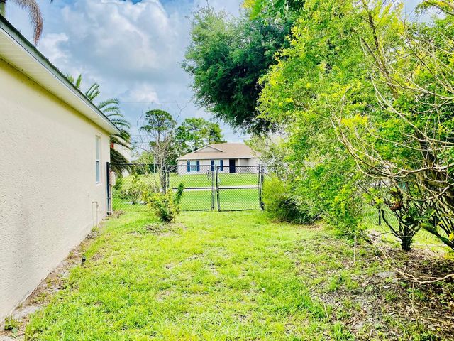 5952 NW Baynard Drive, Port St. Lucie, Port St Lucie, FL 34986