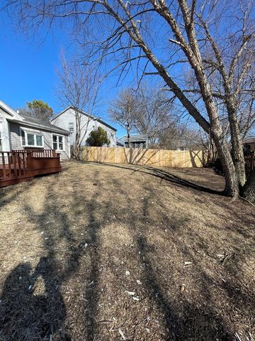 27W125 CHESTNUT Lane, Winfield, IL 60190
