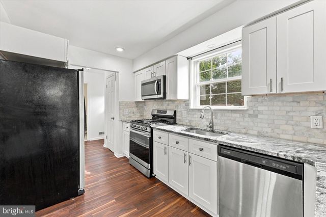 308 BROWN ST, Burlington, NJ 08016