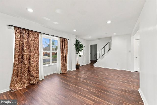 308 BROWN ST, Burlington, NJ 08016