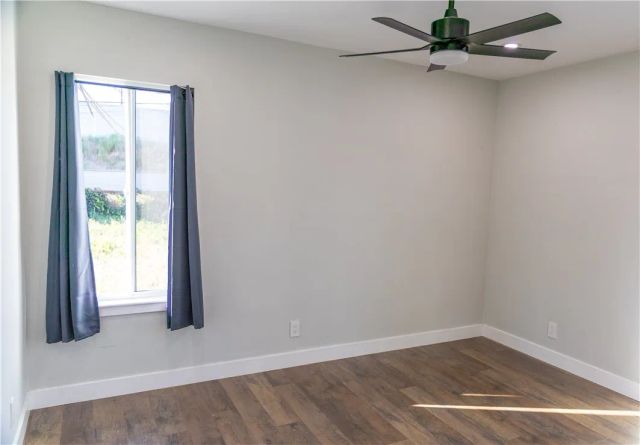 1615 E Hardwick, Long Beach, CA 90807