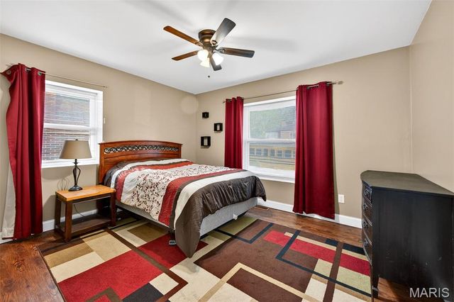 1008 Groby Road, University City, MO 63130