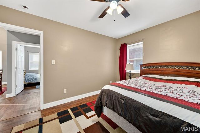 1008 Groby Road, University City, MO 63130