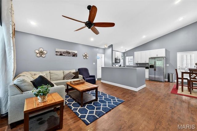 1008 Groby Road, University City, MO 63130