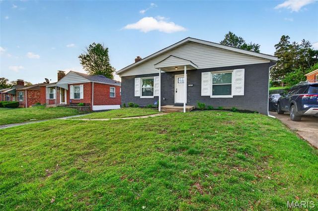 1008 Groby Road, University City, MO 63130