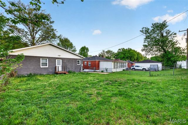 1008 Groby Road, University City, MO 63130