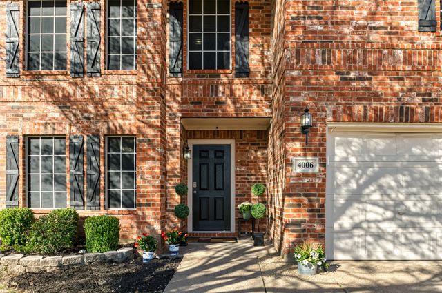 4006 Collin Court, Heartland, TX 75126