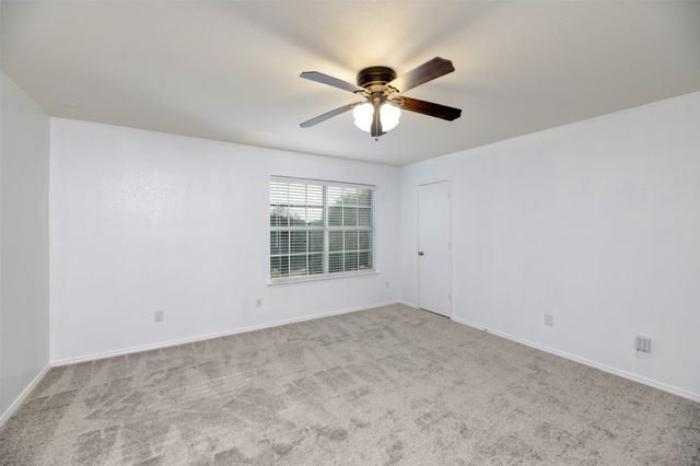 4006 Collin Court, Heartland, TX 75126
