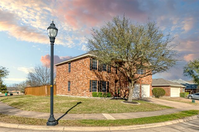 4006 Collin Court, Heartland, TX 75126