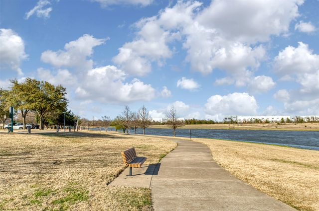 4006 Collin Court, Heartland, TX 75126