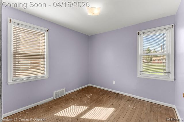 866 Clinton Street, Wyandotte, MI 48192