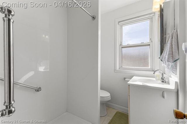 866 Clinton Street, Wyandotte, MI 48192