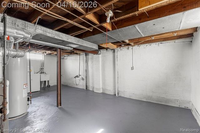 866 Clinton Street, Wyandotte, MI 48192