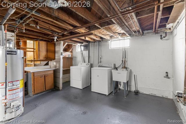 866 Clinton Street, Wyandotte, MI 48192