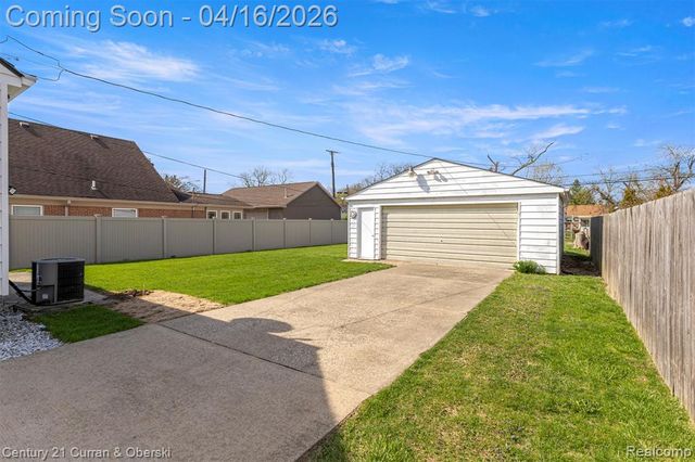 866 Clinton Street, Wyandotte, MI 48192