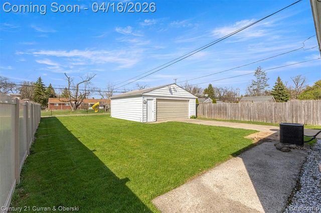 866 Clinton Street, Wyandotte, MI 48192