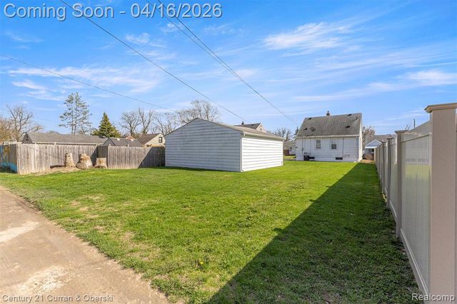 866 Clinton Street, Wyandotte, MI 48192