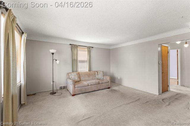 866 Clinton Street, Wyandotte, MI 48192