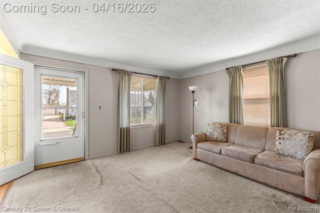 866 Clinton Street, Wyandotte, MI 48192