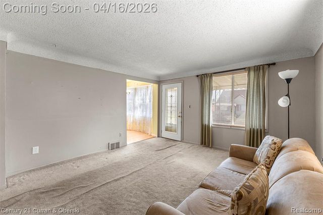 866 Clinton Street, Wyandotte, MI 48192