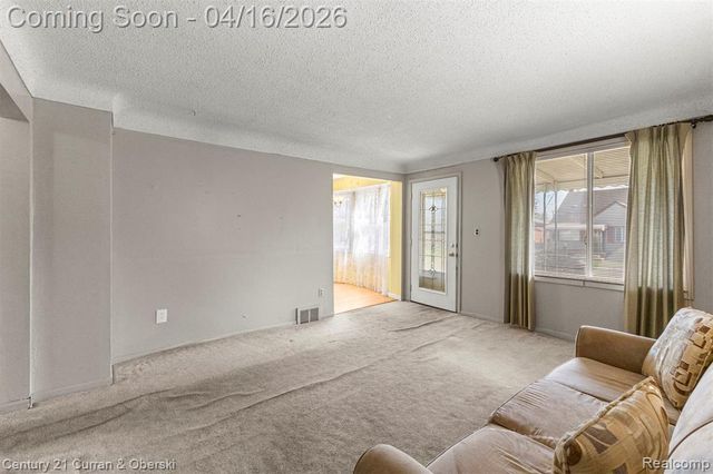 866 Clinton Street, Wyandotte, MI 48192