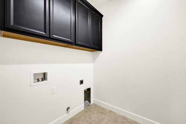 2200 Russell Cir, Woodland, CA 95776