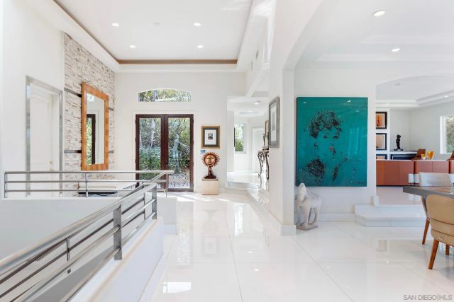 6617 Muirlands Dr, La Jolla, CA 92037