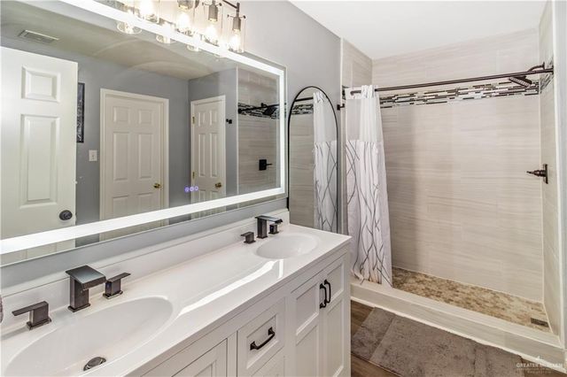 1320 Rio Comal Circle, San Juan, TX 78589