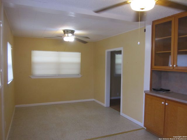 203 Houston, Bandera, TX 78003