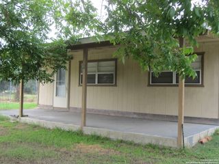 203 Houston, Bandera, TX 78003