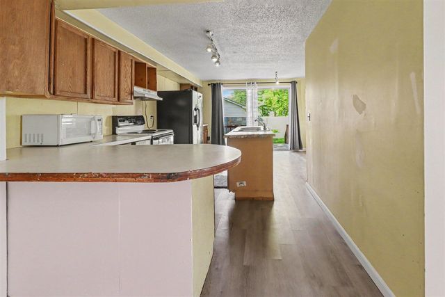 420 W 5th Street, Evart, MI 49631