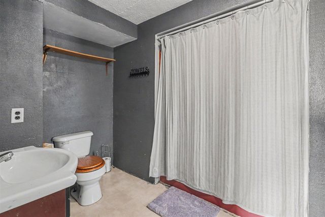 420 W 5th Street, Evart, MI 49631