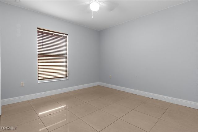 4176 NE 8th PL, Cape Coral, FL 33909