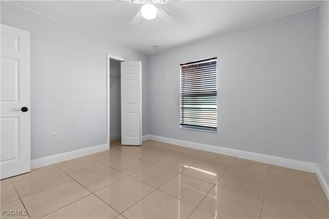 4176 NE 8th PL, Cape Coral, FL 33909