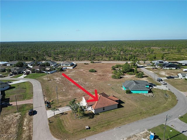 4176 NE 8th PL, Cape Coral, FL 33909