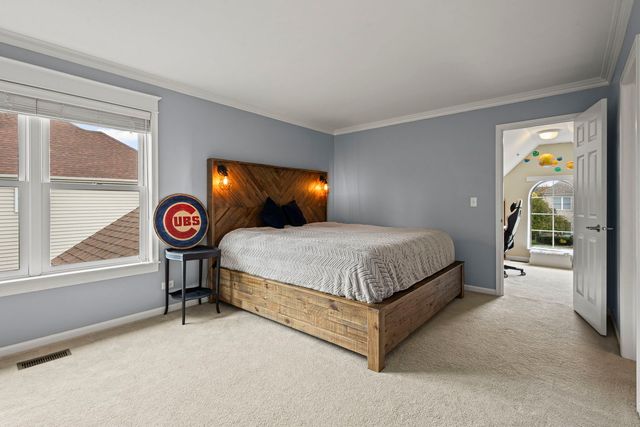 1010 Grayhawk Drive, Algonquin, IL 60102