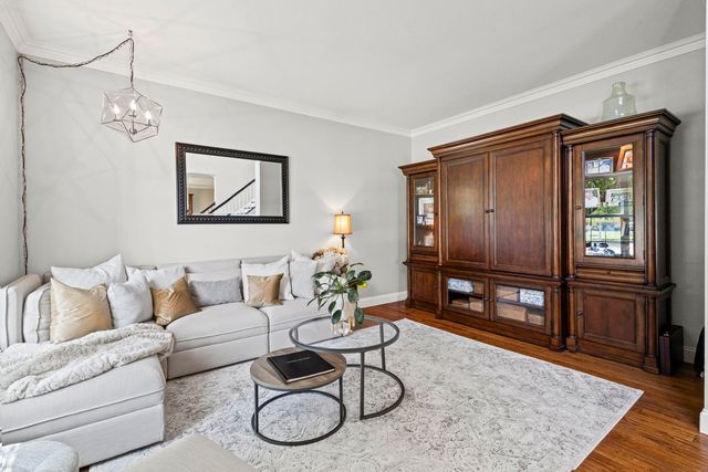 1010 Grayhawk Drive, Algonquin, IL 60102