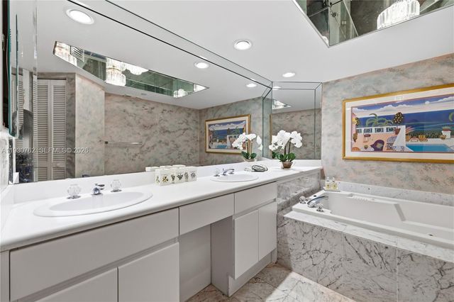 16445 Collins Avenue 2722, Sunny Isles Beach, FL 33160