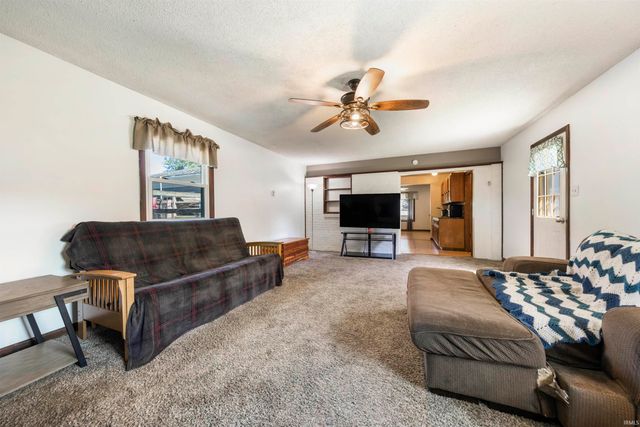 952 N County road 575 Road, Richland, IN 47634