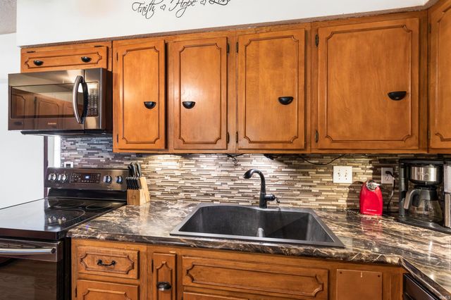 952 N County road 575 Road, Richland, IN 47634