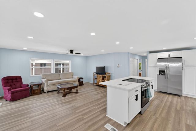 190 PAGO PAGO LANE, Englewood, FL 34223